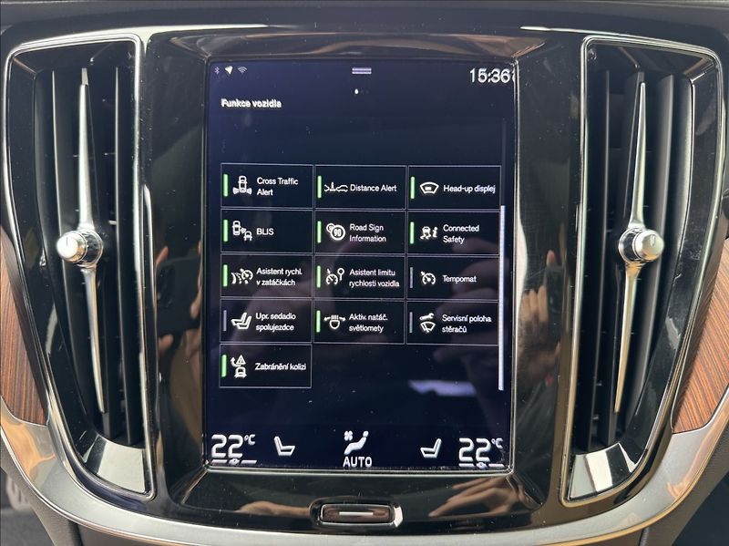 Volvo V60 2,0 T6 AWD Inscription DPH ČR - fotka 34 z 50