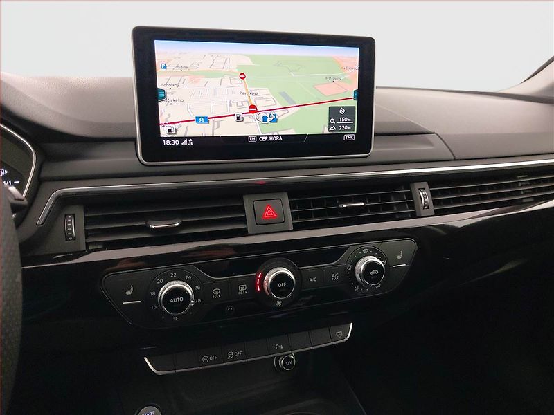 Audi A4 (2017) Design 2.0 TDI, Kůže, Tempomat - fotka 12 z 23