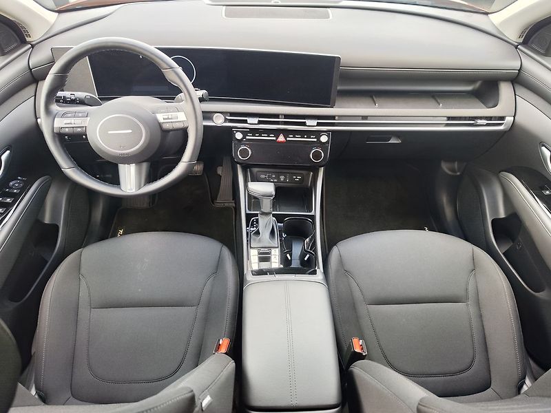 Hyundai Tucson 1.6 T-GDI/118kW Style DCT - fotka 12 z 35