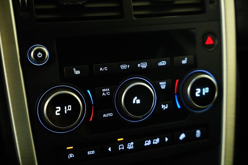 Land Rover Discovery Sport - fotka 25 z 33