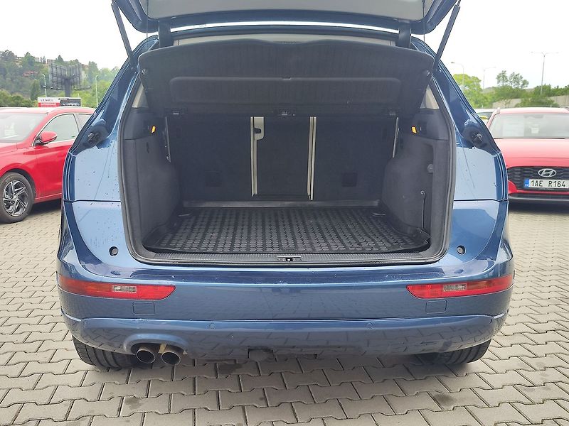 Audi Q5 2.0 TDi/125kW quattro - fotka 9 z 27