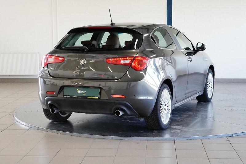 Alfa Romeo Giulietta - fotka 2 z 28