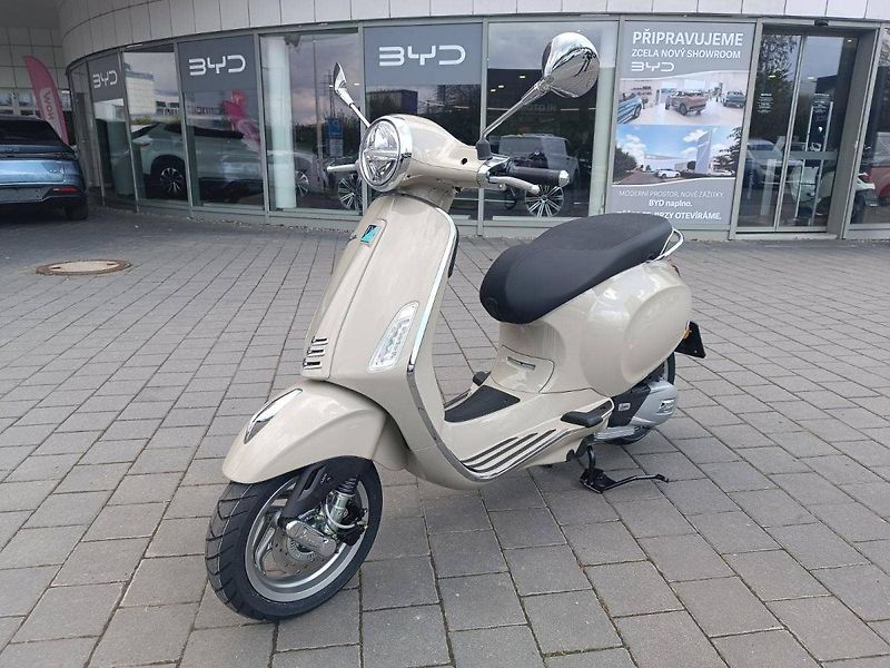 Vespa Primavera 125 3V ABS (2026) Beige Avvolg. 2026 (příslušen - fotka 2 z 14