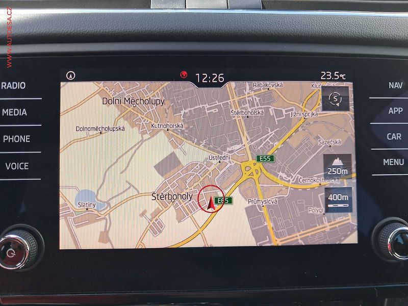 Škoda Octavia (2019) 2.0 TDi, Style, DSG - fotka 18 z 20