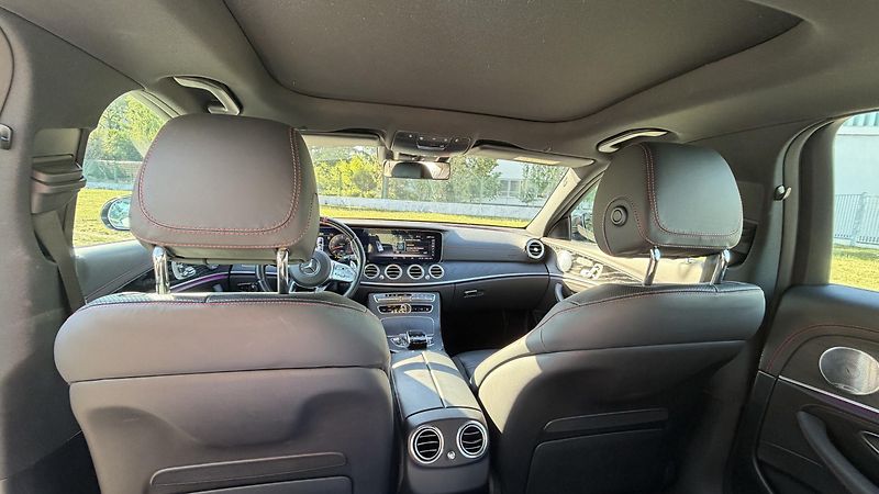 Mercedes-Benz Třídy E (2019) Mercedes-Benz AMG E53 4MATIC - fotka 17 z 21