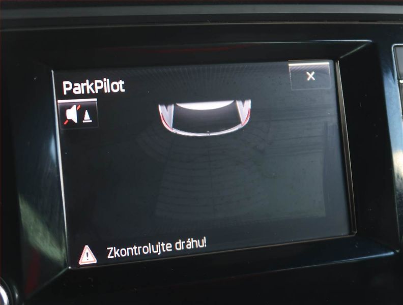 Škoda Octavia (2014) RS 2.0 TDI, Automat, Navi - fotka 20 z 22