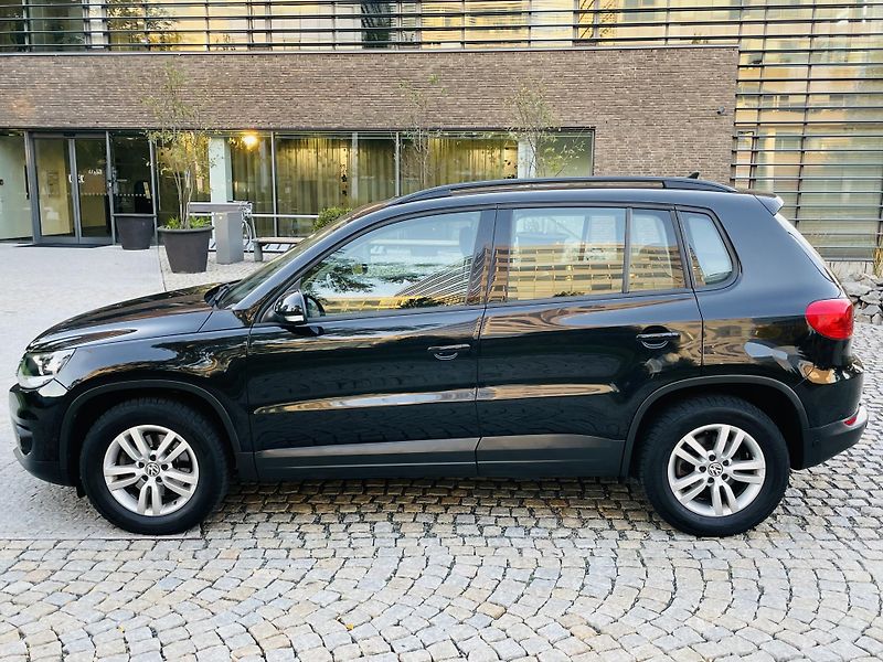 Volkswagen Tiguan 1.4TSI MANUÁL SENZORY TAŽNÉ  - fotka 18 z 45