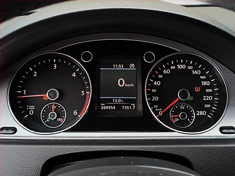 Volkswagen CC (2012) 2.0 TDI, Automat, Navi - fotka 11 z 18
