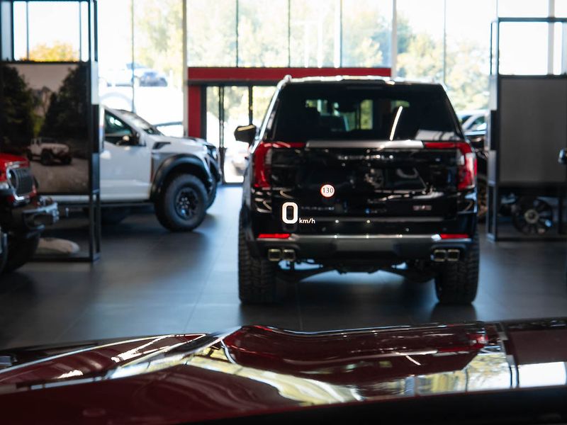 Cadillac Escalade (2026) 6.2 ESV Sport Platinum 2026 - fotka 28 z 50