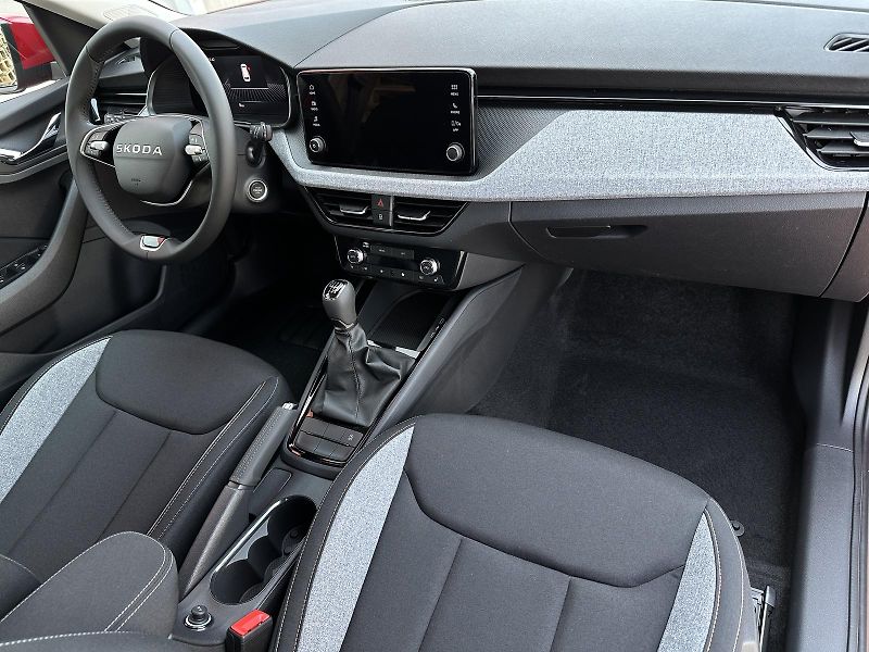 Škoda Kamiq 1.0TSi 116PS Selection 2Z.KLIM - fotka 35 z 37