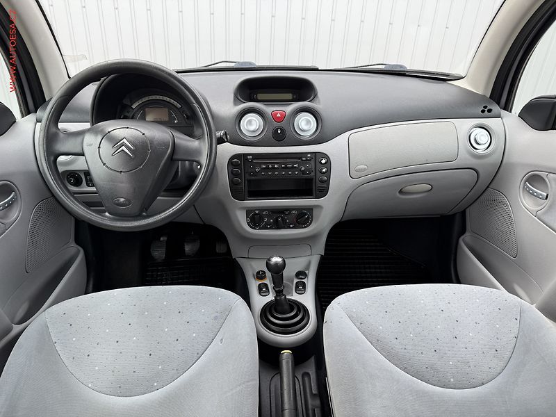 Citroën C3 (2003) 1.4i, Klima - fotka 8 z 15