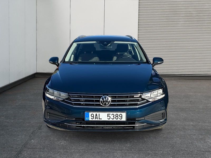 Volkswagen Passat (2022) BUSINESS 1.5TSI 110kW DSG CZ  - fotka 2 z 11