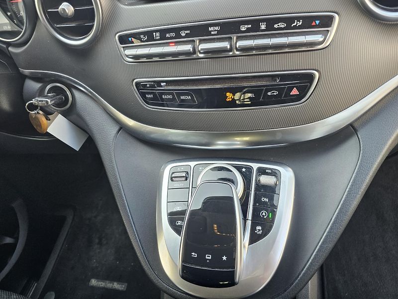 Mercedes-Benz Třídy V V250d 4M Avantgade CZ, 1.maj - fotka 17 z 22