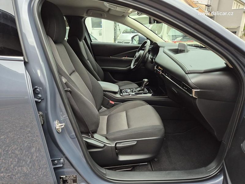 Mazda CX-30 (2022) CX-30 2.0i ESkyactiv-X Automat - fotka 40 z 54