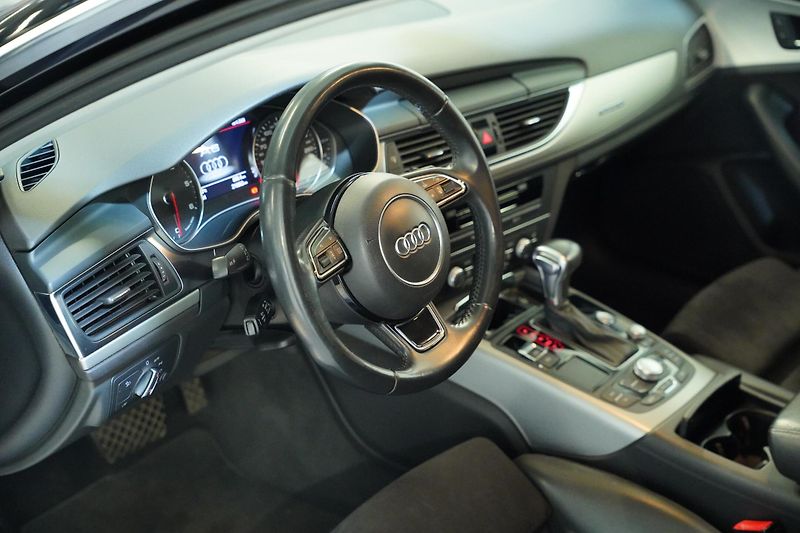 Audi A6 - fotka 14 z 26