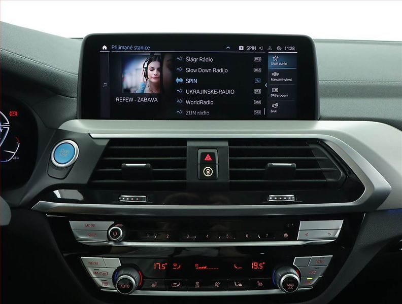 BMW iX3 (2022) 80 kWh, SoH 97% - fotka 12 z 22