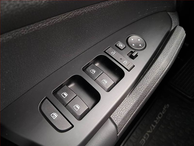 Kia Sportage (2023) Exclusive 1.6 T-GDI - fotka 17 z 18
