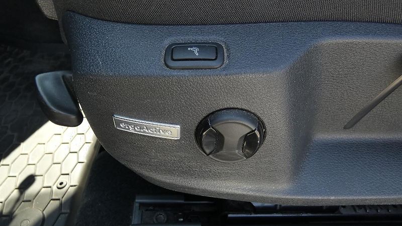 Volkswagen Golf Combi 1,4 TSI Highline 110 kW - fotka 21 z 22