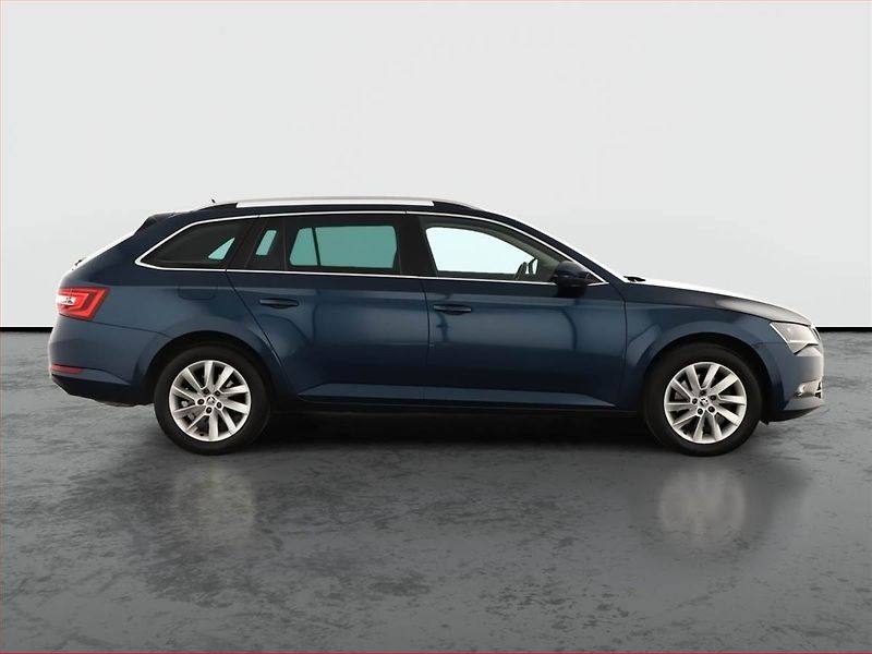 Škoda Superb (2017) Style 2.0 TSI, Automat, Kůže - fotka 6 z 21