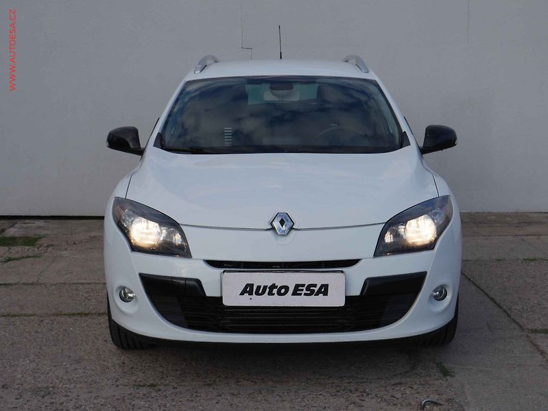 Renault Mégane (2012) 1.6i, ČR, autoAC, temp - fotka 2 z 15