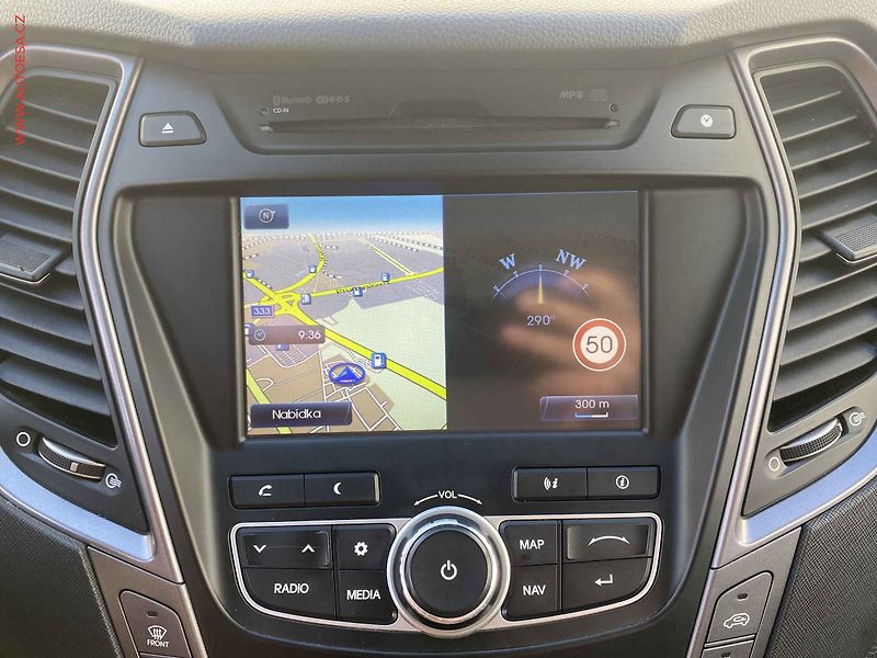 Hyundai Santa Fe (2014) 2.2 CRDi Grand 4WD, Premium - fotka 17 z 19