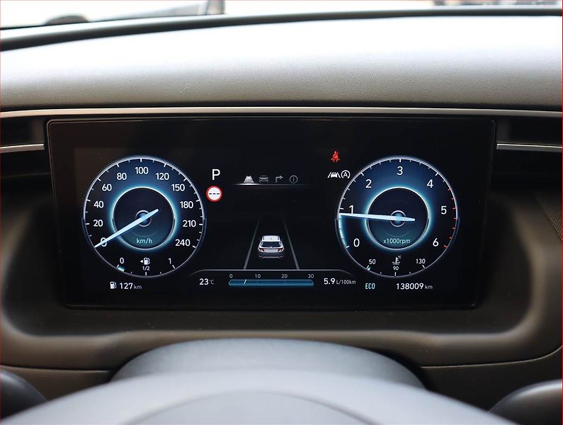 Hyundai Tucson (2021) 1.6 CRDi 48V MHEV - fotka 11 z 21