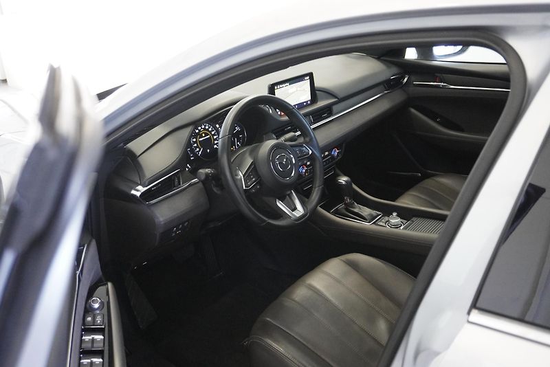 Mazda 6 (2019) 2,5 SKYACTIV-G PREMIUM AUT. - fotka 32 z 32