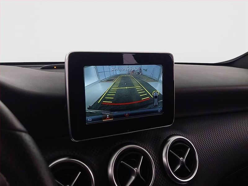 Mercedes-Benz Třídy A (2016) A 200, Automat, Serv.kniha - fotka 21 z 22