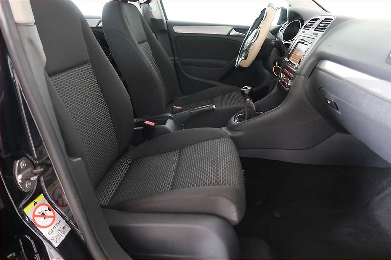 Volkswagen Golf (2009) 1.4 16V, nová STK - fotka 9 z 14