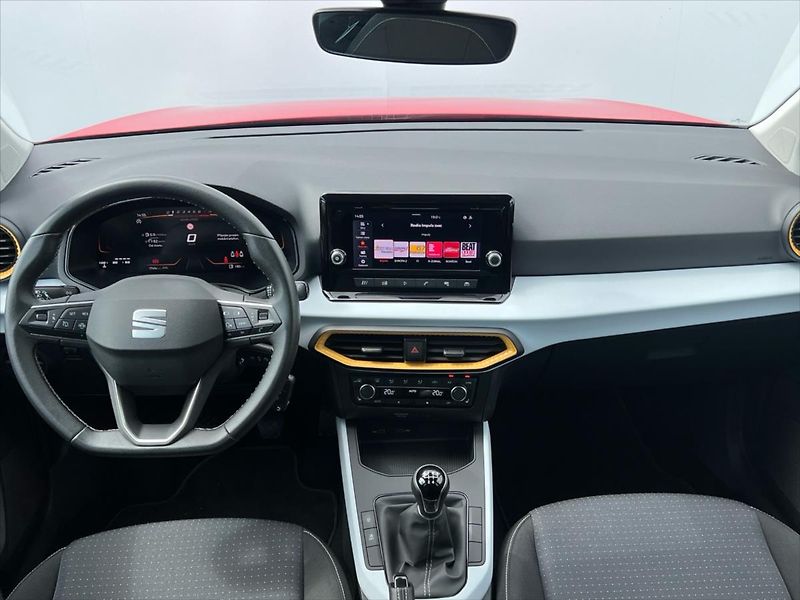 Seat Arona 1,0 TSi 70kW STYLE - fotka 6 z 25