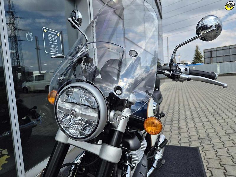 Royal Enfield Super Meteor 650 (2026) - fotka 10 z 22