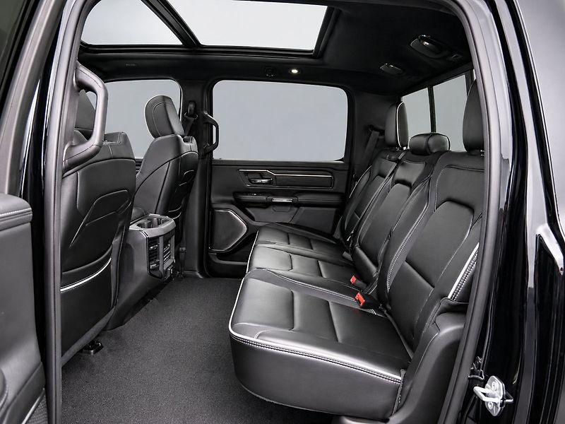 Dodge RAM (2026) 1500 Limited 2026 V8 - fotka 9 z 9