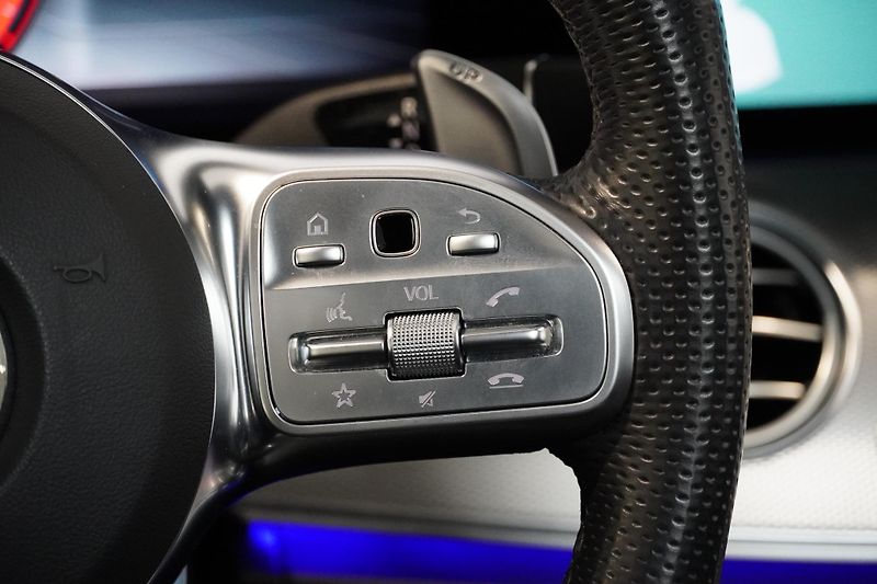 Mercedes-Benz Třídy E 63 AMG,4m,Klima.sed,ACC,Pano - fotka 31 z 43