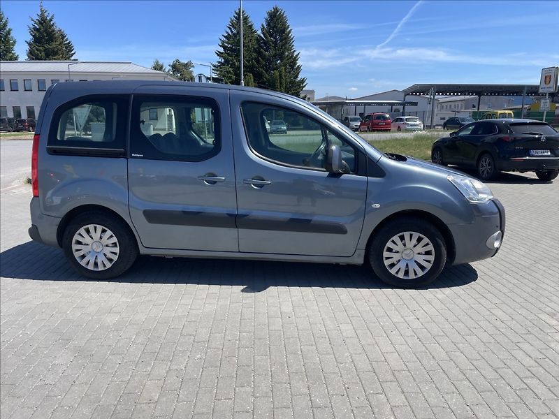 Citroën Berlingo 1,6 HDi 68kw Klima ESP Tažné - fotka 30 z 31