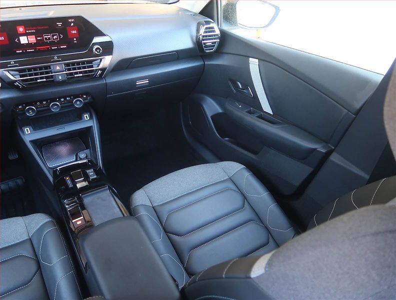 Citroën C4 (2021) 1.5 BlueHDi, Automat - fotka 8 z 20
