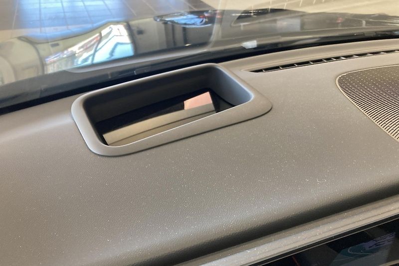 Mercedes-Benz CLA 250+ AMG Premium+ HuD Burm 360 - fotka 11 z 22