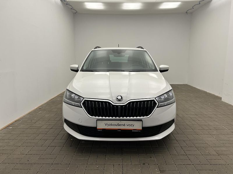 Škoda Fabia 1.0 TSI Active Plus - fotka 4 z 21