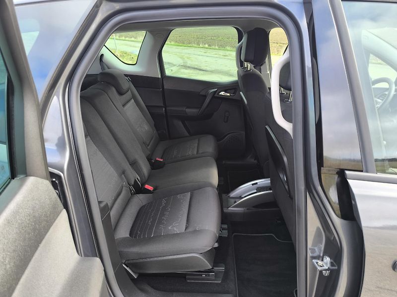 Opel Meriva (2011) 1.4  1.MAJITEL, DOLOŽENÉ KM - fotka 15 z 28