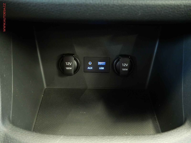 Hyundai i30 (2020) 1.4T-GDI, 1.maj,ČR, servis - fotka 18 z 20