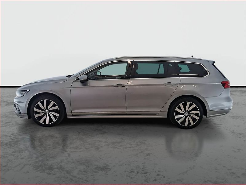Volkswagen Passat (2019) R-Line 2.0 TDI, Automat, Kůže - fotka 3 z 24