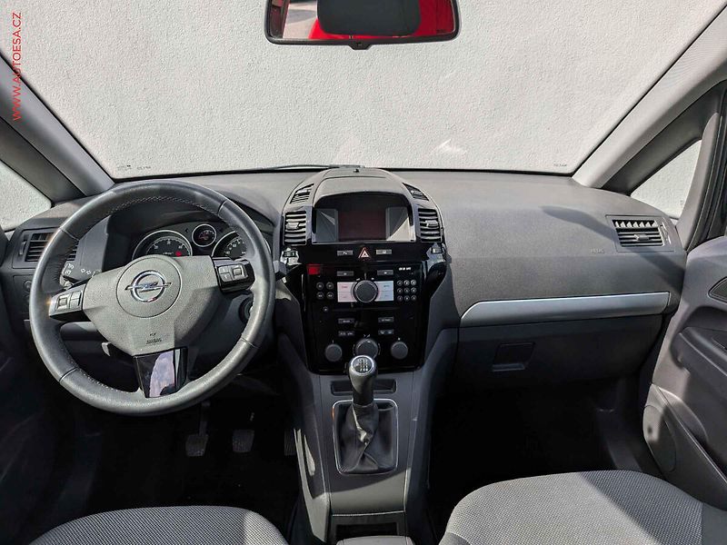 Opel Zafira (2013) 1.7 CDTi, 2.maj, AC, temp - fotka 8 z 17