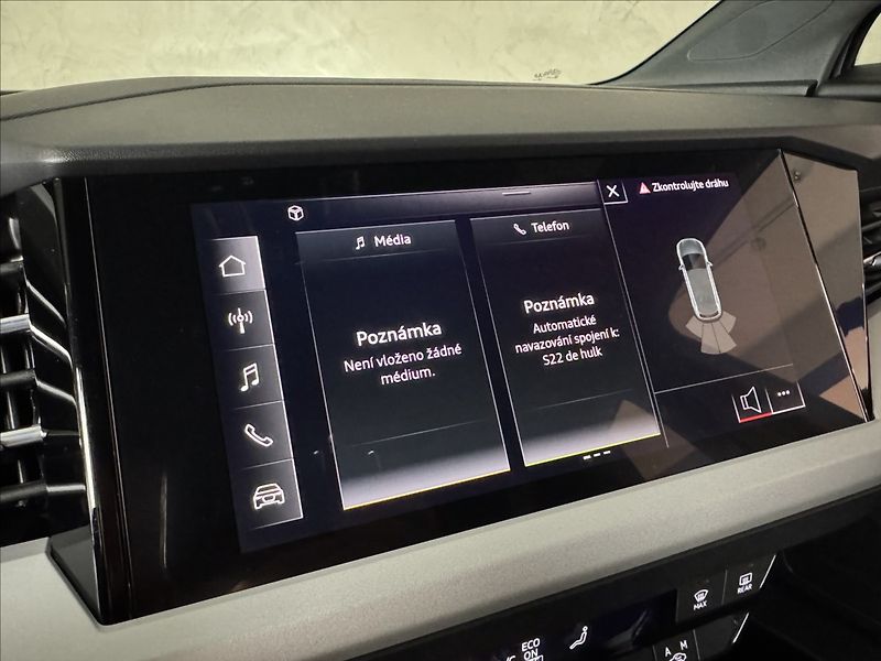 Audi Q4 e-tron 35 125kW LED Kessy PDC - fotka 38 z 45
