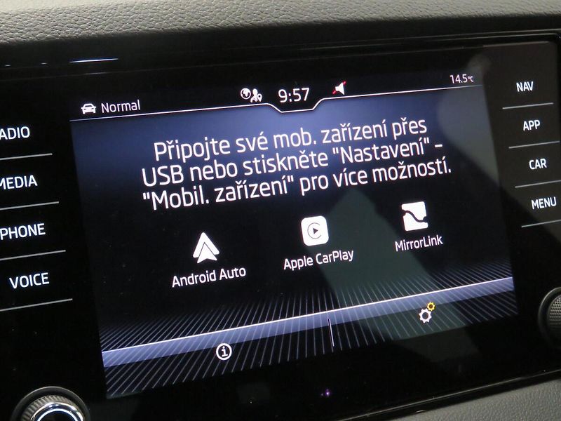 Škoda Karoq - fotka 19 z 25