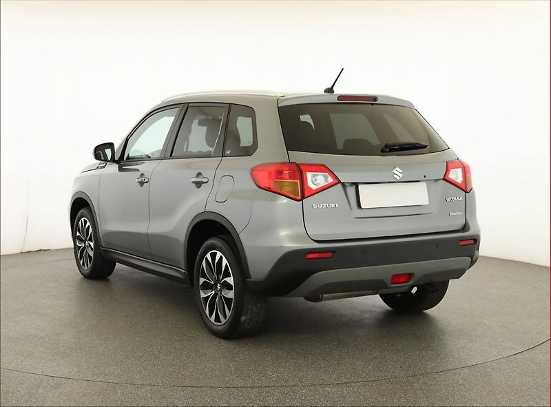 Suzuki Vitara (2016) 1.6 VVT, 4X4, Serv.kniha - fotka 4 z 17