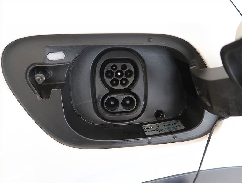 Volkswagen ID.4 (2021) Pro Perf. (82 kWh), SoH 76% - fotka 28 z 29