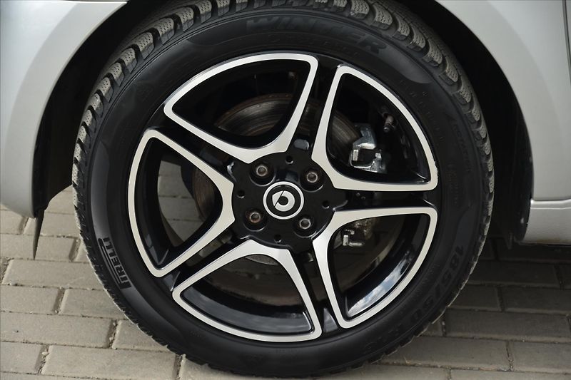 Smart Fortwo EQ ELEKTRO LED PANORAMA - fotka 9 z 24
