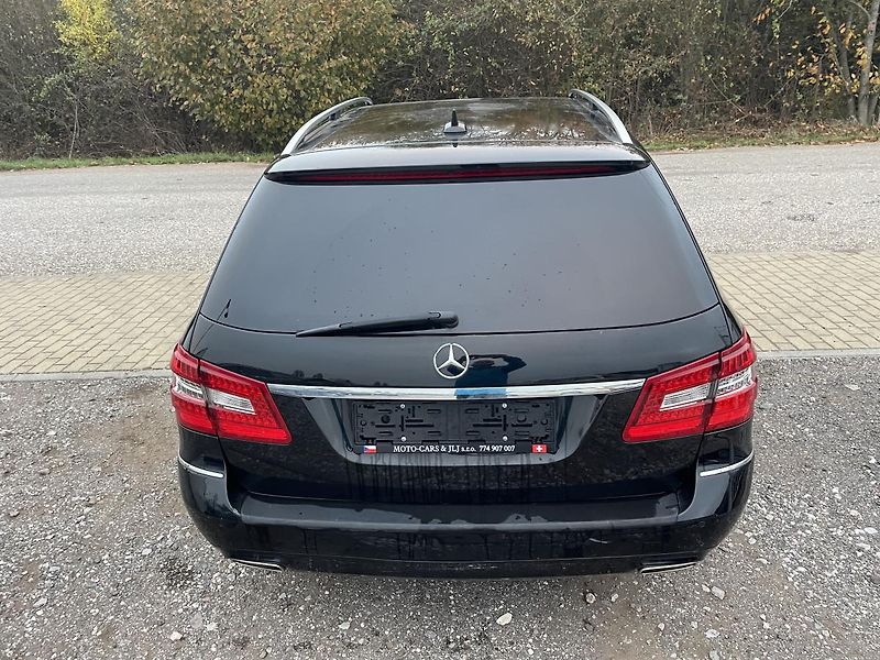 Mercedes-Benz Třídy E (2011) 250cdi T 4M 150kw - fotka 22 z 49