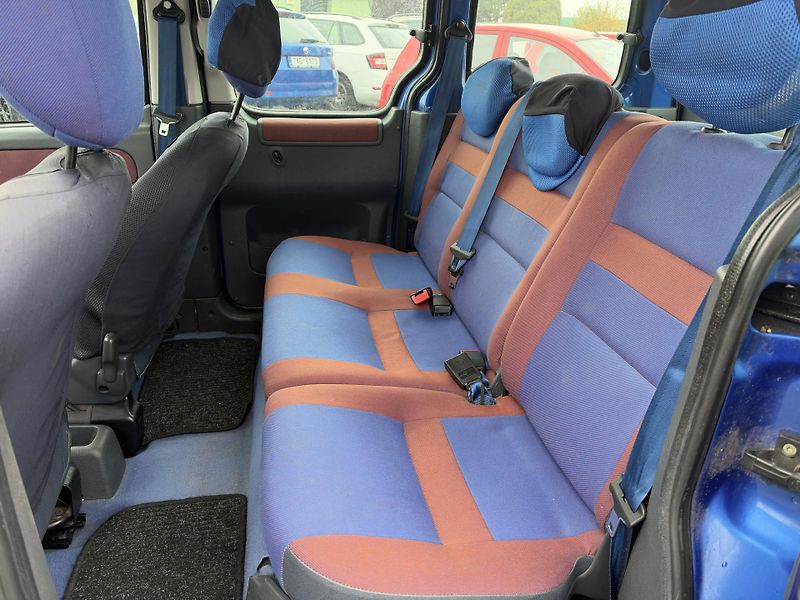 Citroën Berlingo 1.4i - fotka 14 z 18