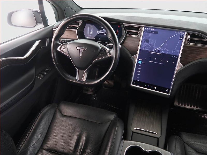 Tesla Model X (2016) 90D, SoH 84% - fotka 7 z 28