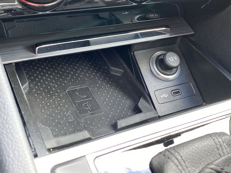 Škoda Superb (2022) Combi 2.0 TDI DSG Ambition - fotka 24 z 32